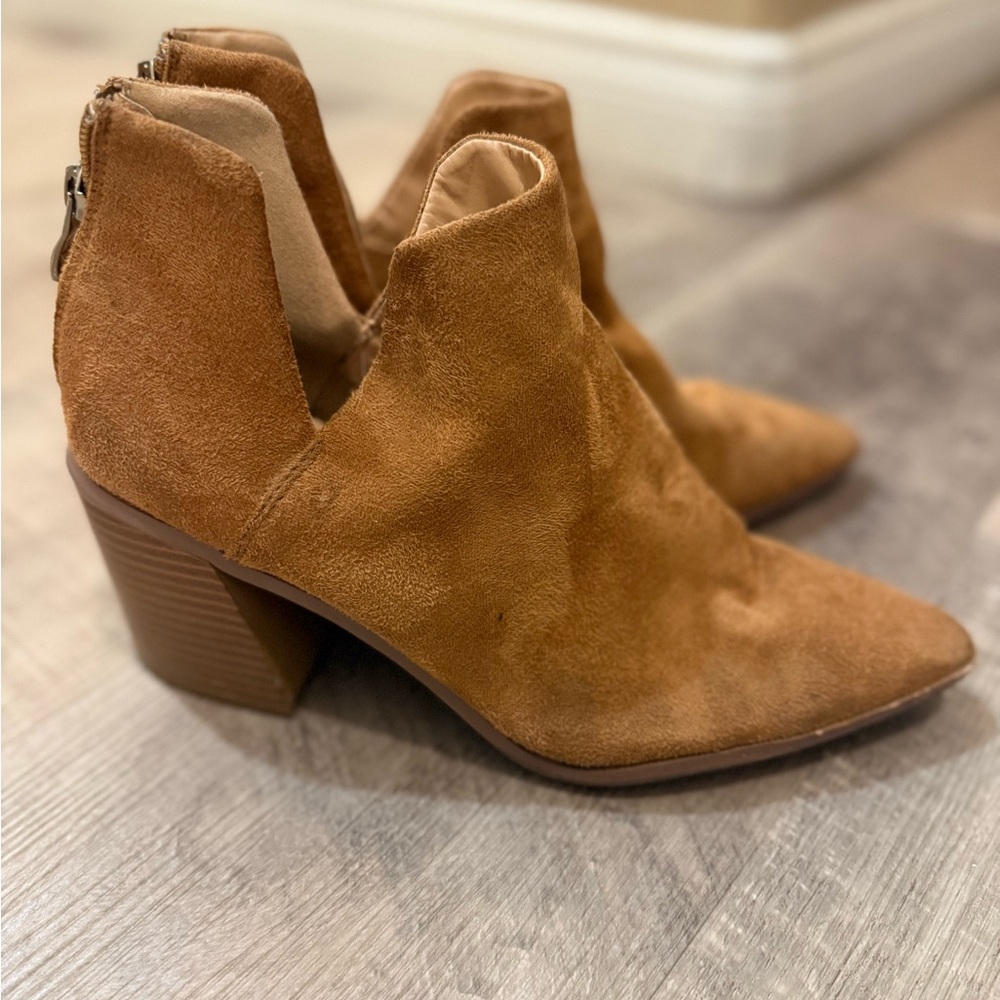 Women's Tan Suede Ankle Boots‎